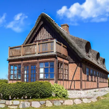 Gulstavgard Gulstavvej